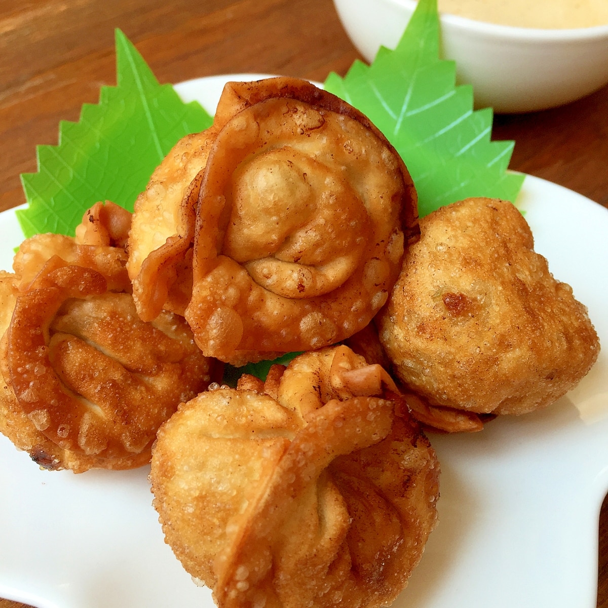 まん丸揚げ餃子 マヨ餃子タレで レシピ 作り方 By Aka Ru 楽天レシピ まん丸揚げ餃子 マヨ餃子タレで レシピ 作り方 By Aka Ru 楽天レシピ
